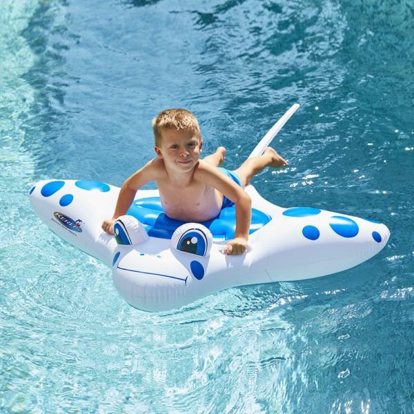 Inflatable Blue Manta Ray | Webshop.swimmingpools.be