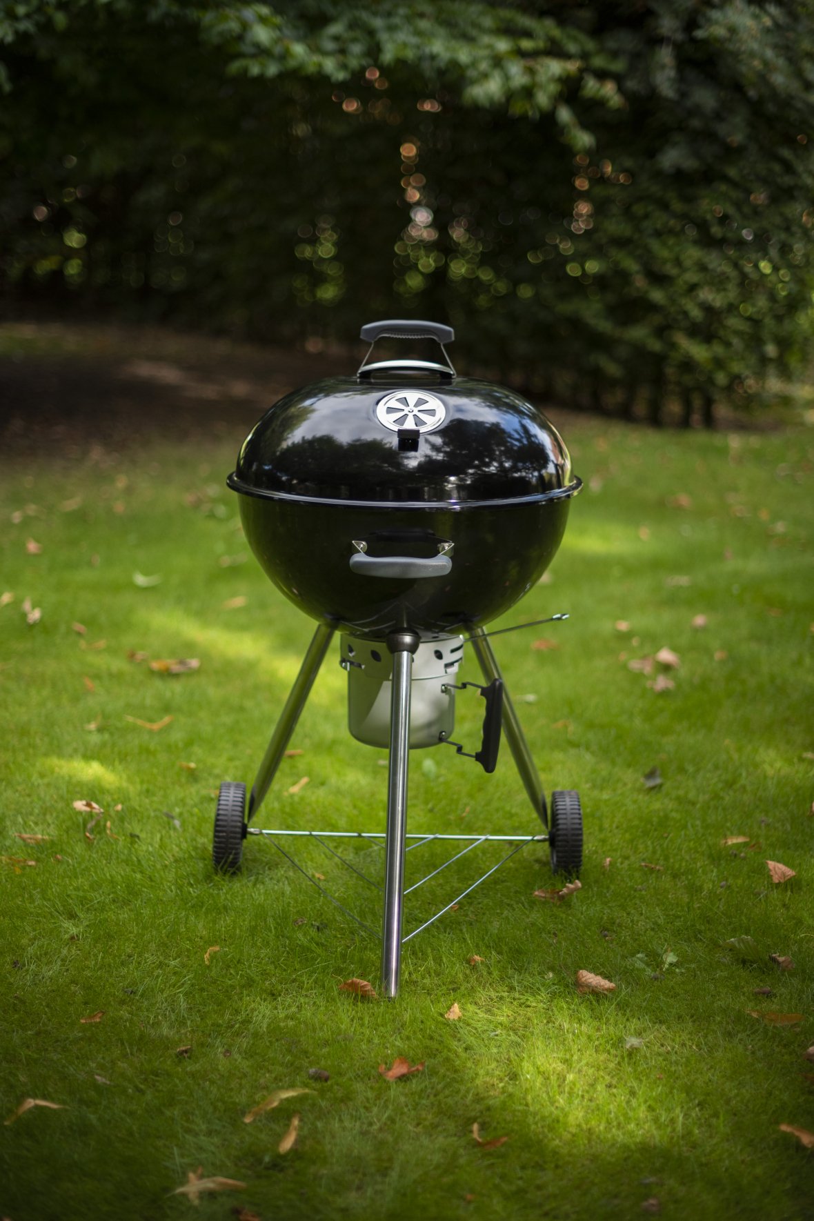  Kettle Charcoal barbecue | M