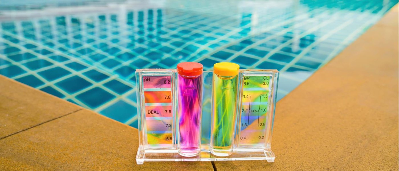 Which tester is best for measuring the pH and chlorine value of your pool?