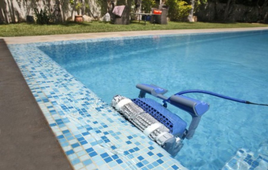 Discover our automatic pool cleaners