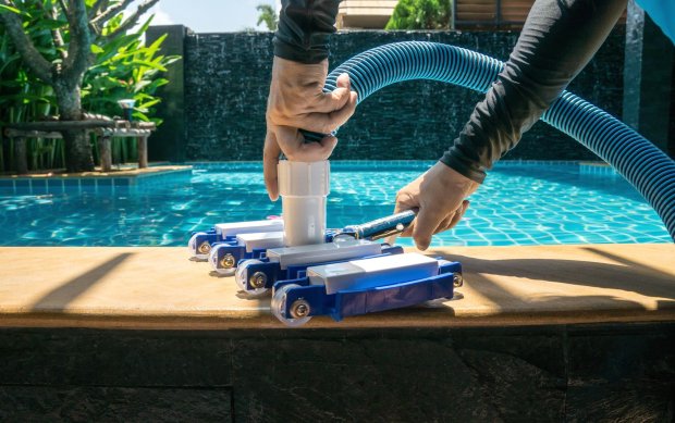 7 tips for simple pool cleaning